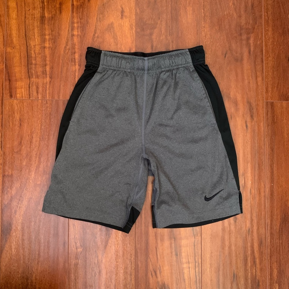 Boys grey NIKE shorts